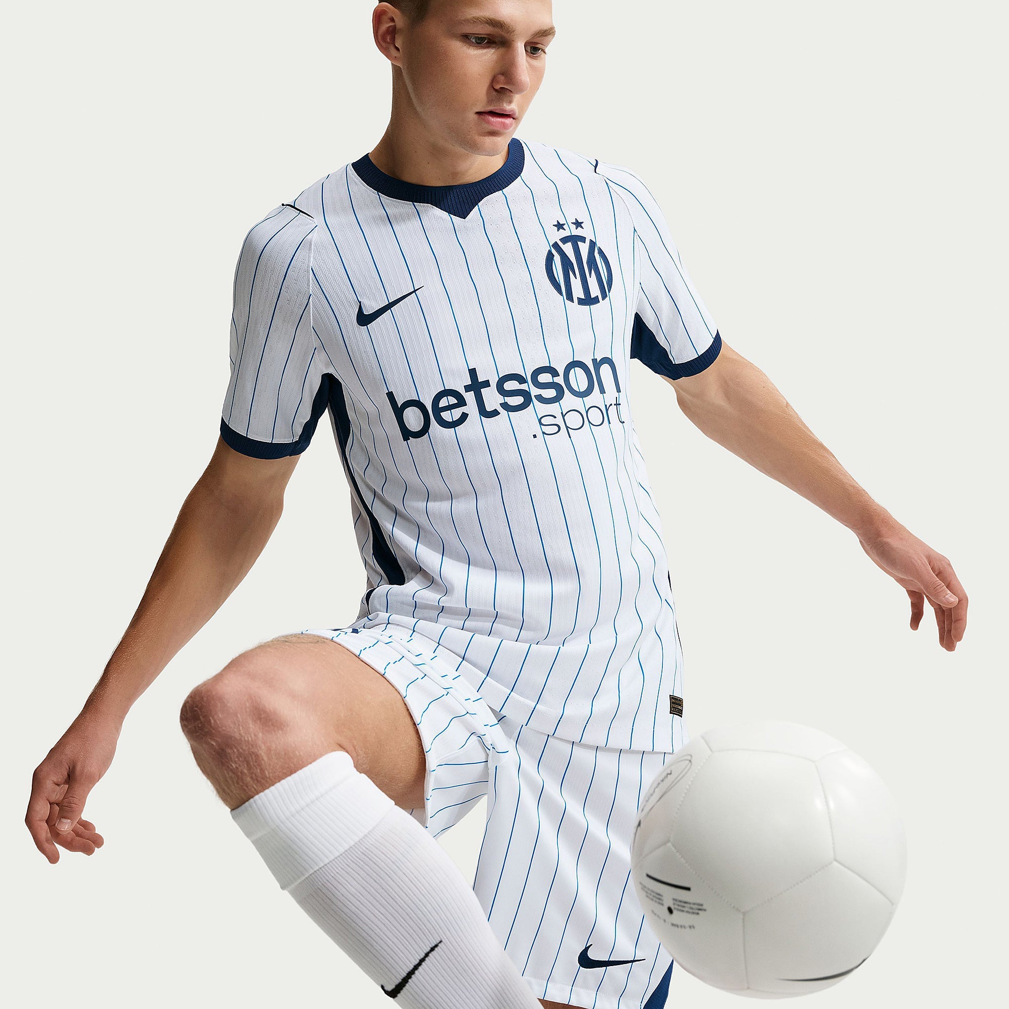 Away 26/27 Player Edition Shirt - Model