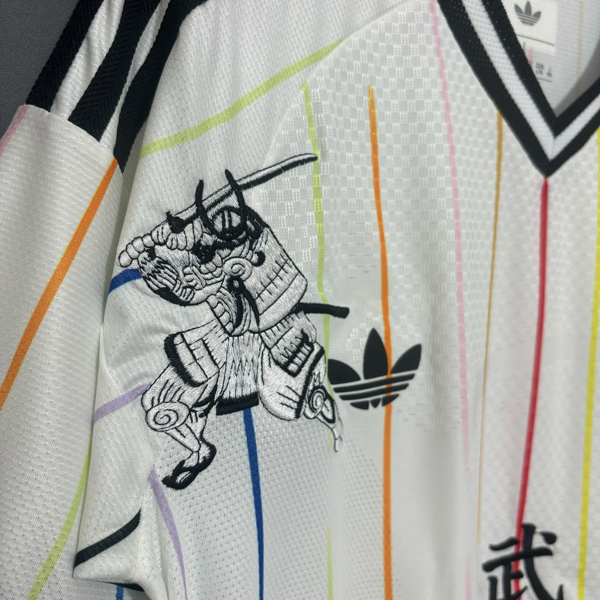 Embroidered Away 26/27 Player Edition Shirt - Detail