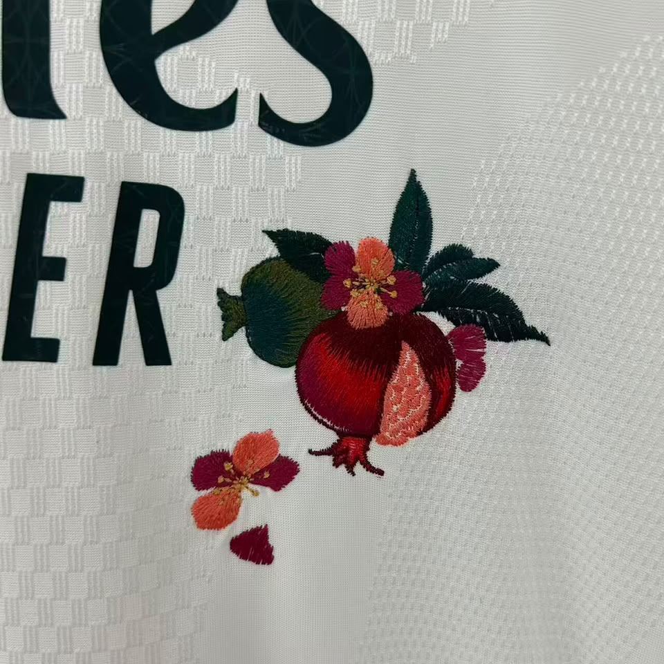 Embroidered Home 26/27 Player Edition Shirt - Detail
