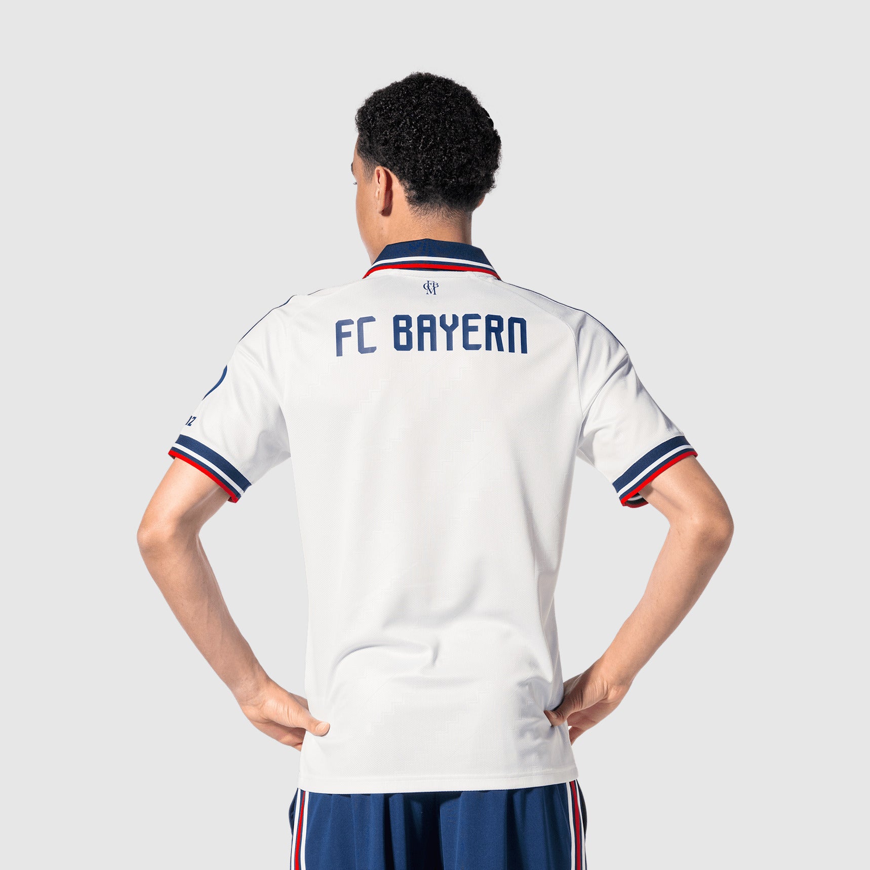 Away 26/27 Men's Shirt - Model Back