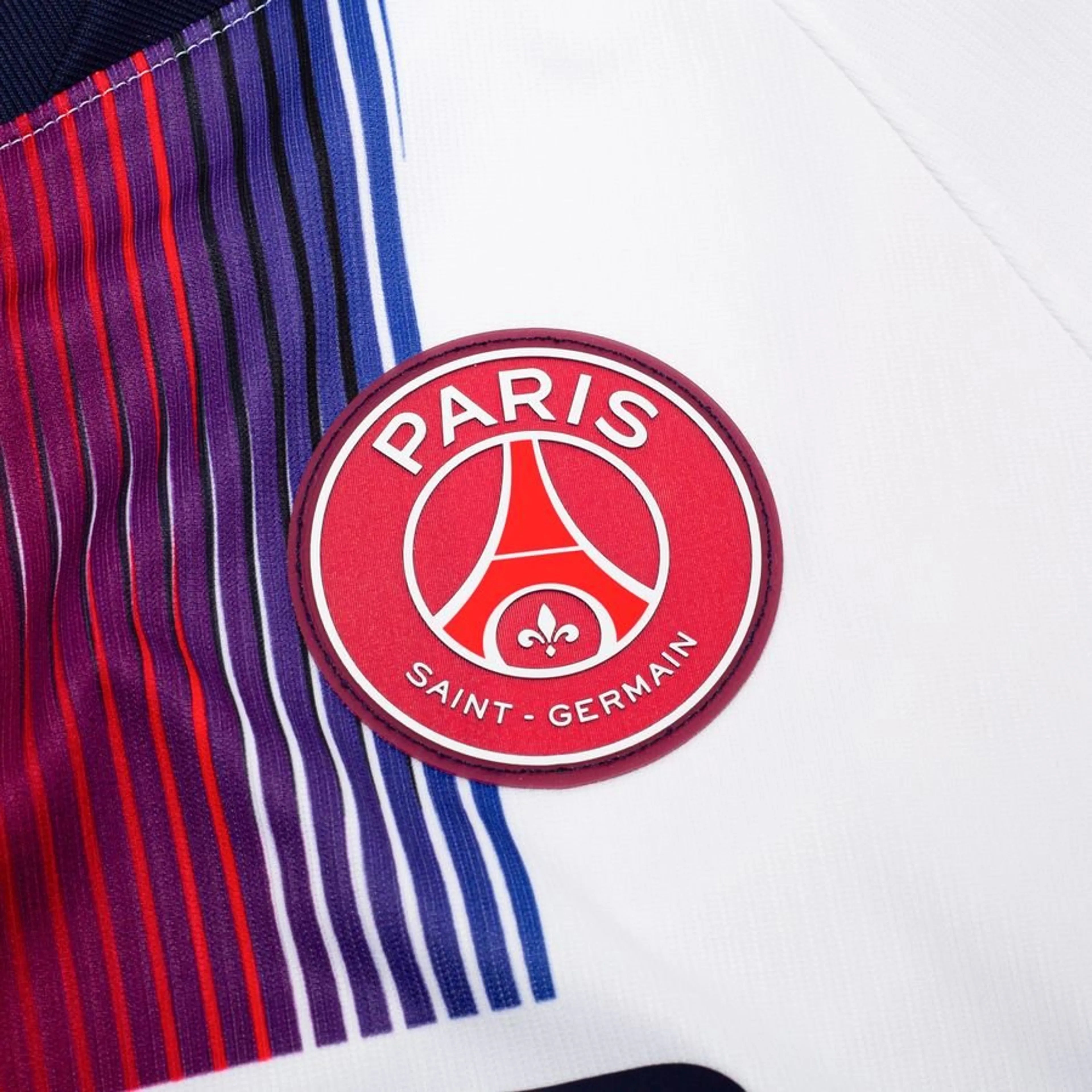 Away 26/27 Men's Long Sleeve Shirt - Club Crest