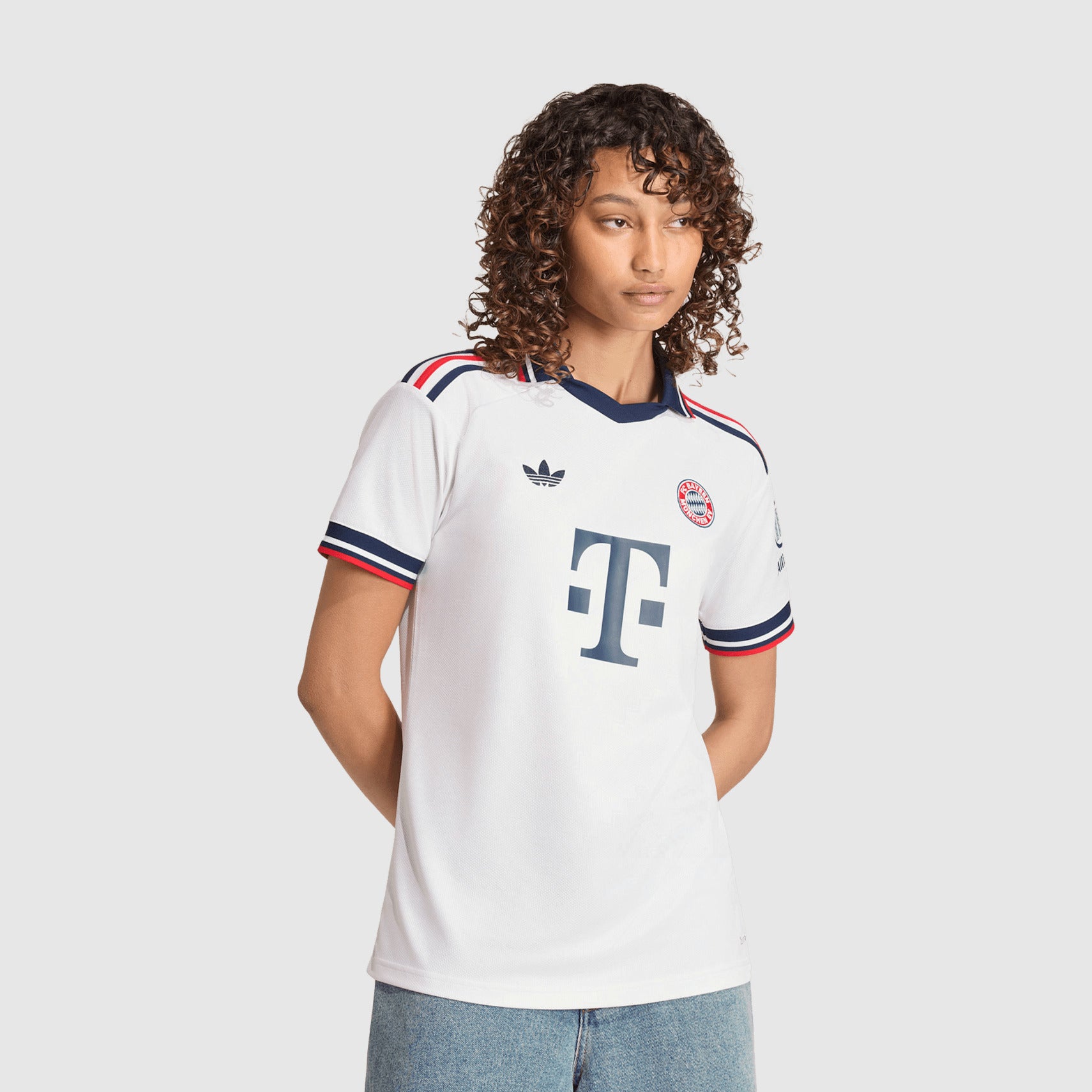Away 26/27 Women's Shirt - Model Front
