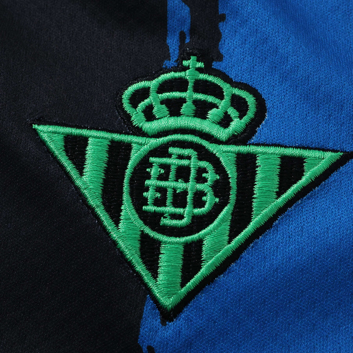 Third 26/27 Men's Shirt - Club Crest