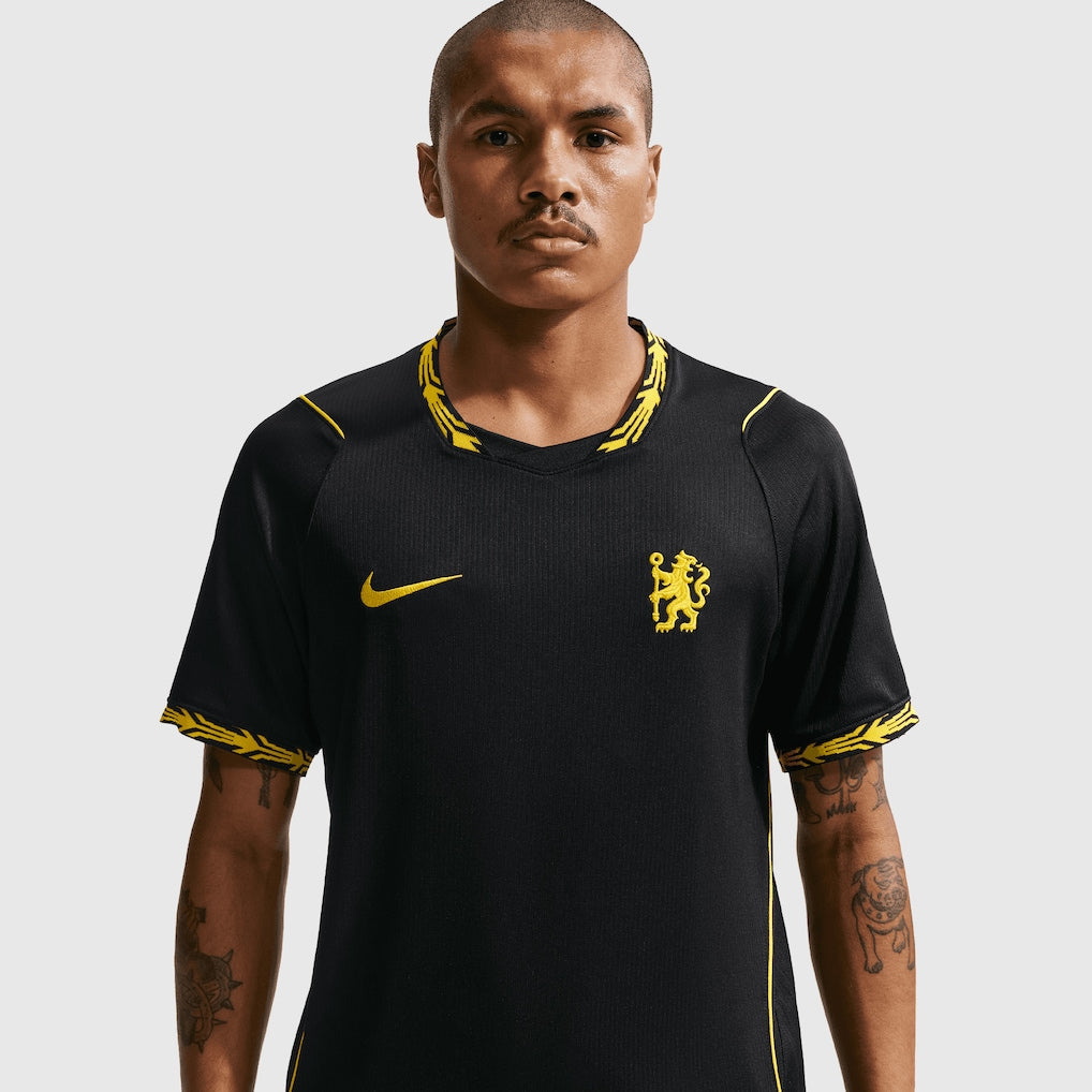 Away 26/27 Men's Shirt - On Body Front