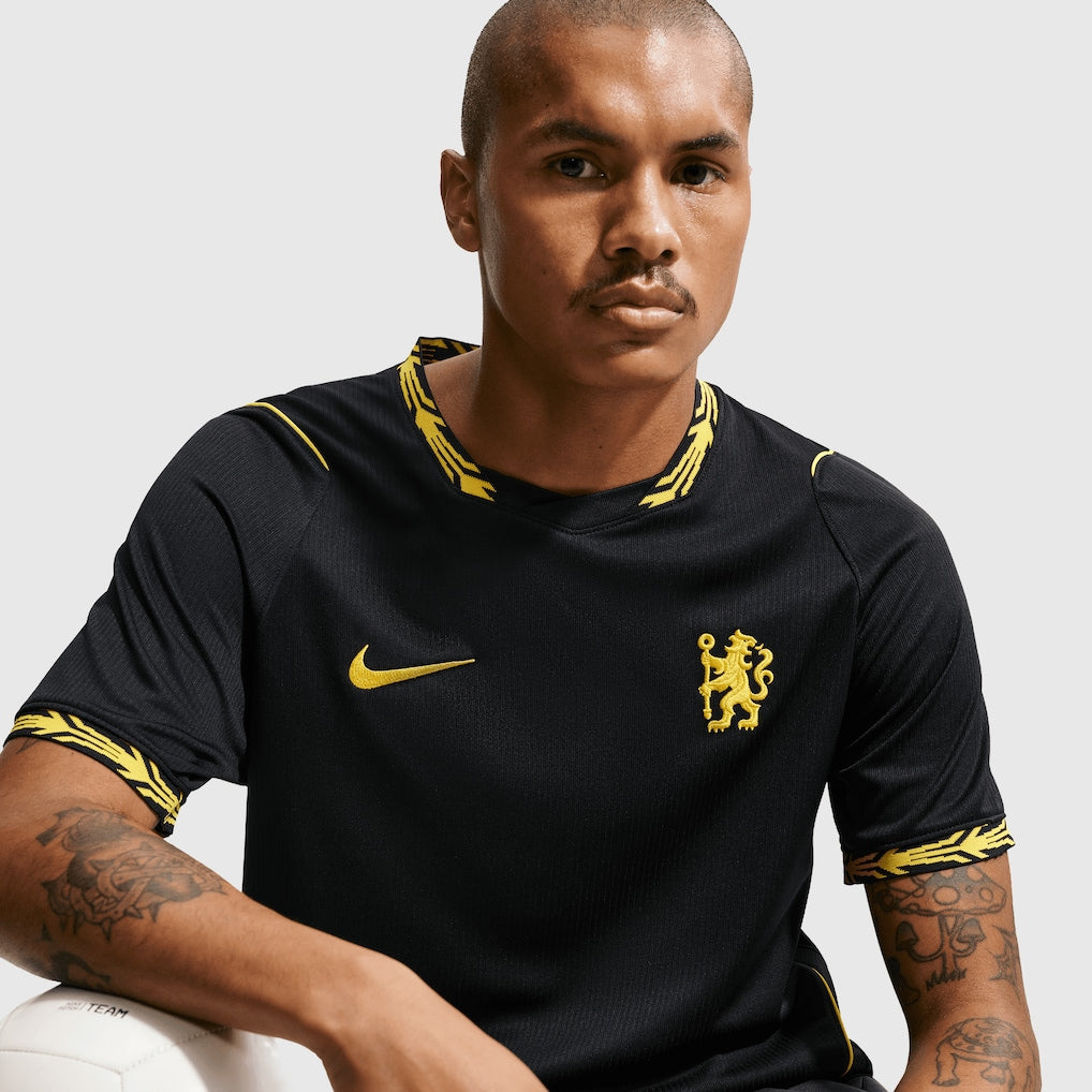 Away 26/27 Men's Shirt - On Body Front