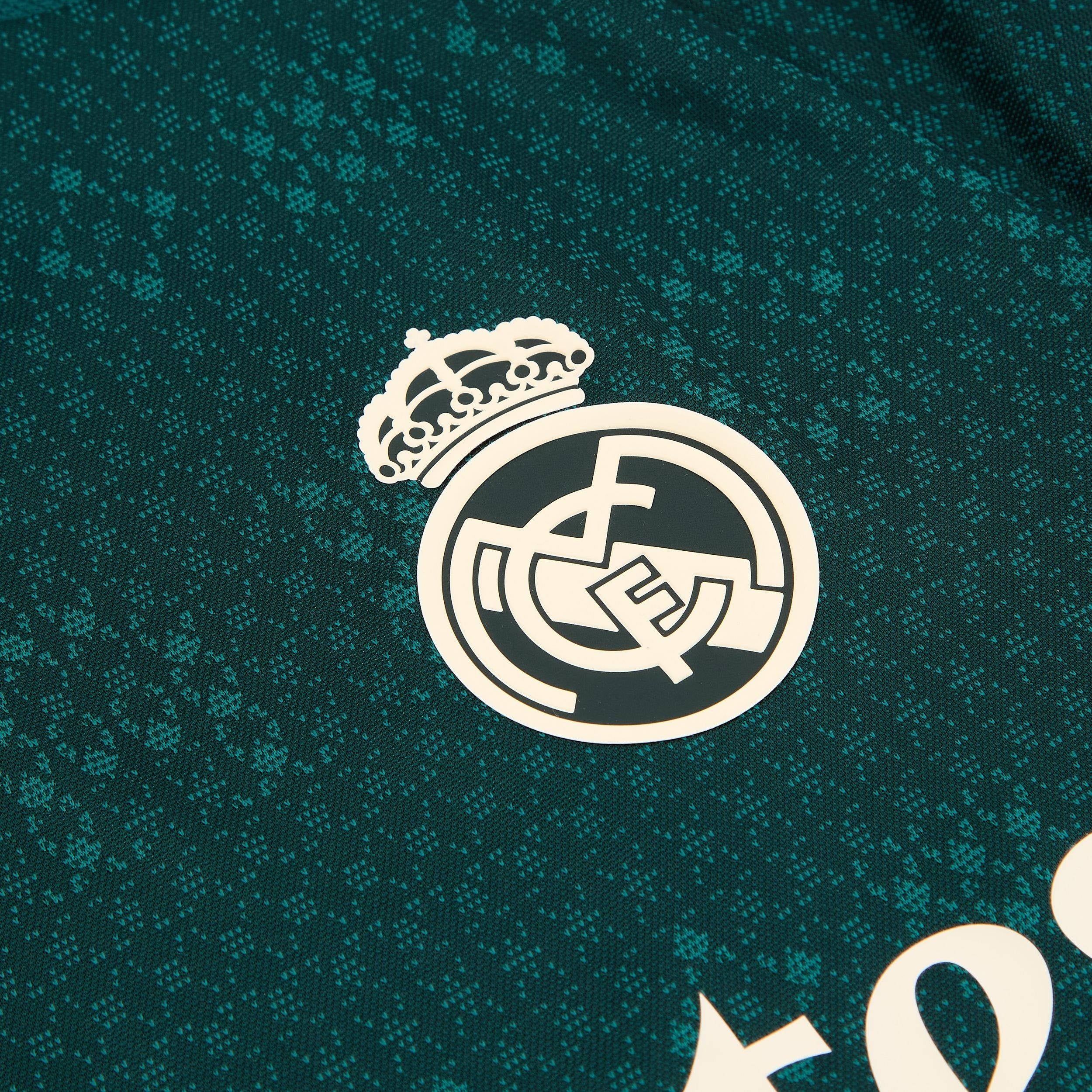 Away 26/27 Player Edition Shirt Long Sleeve - Club Crest