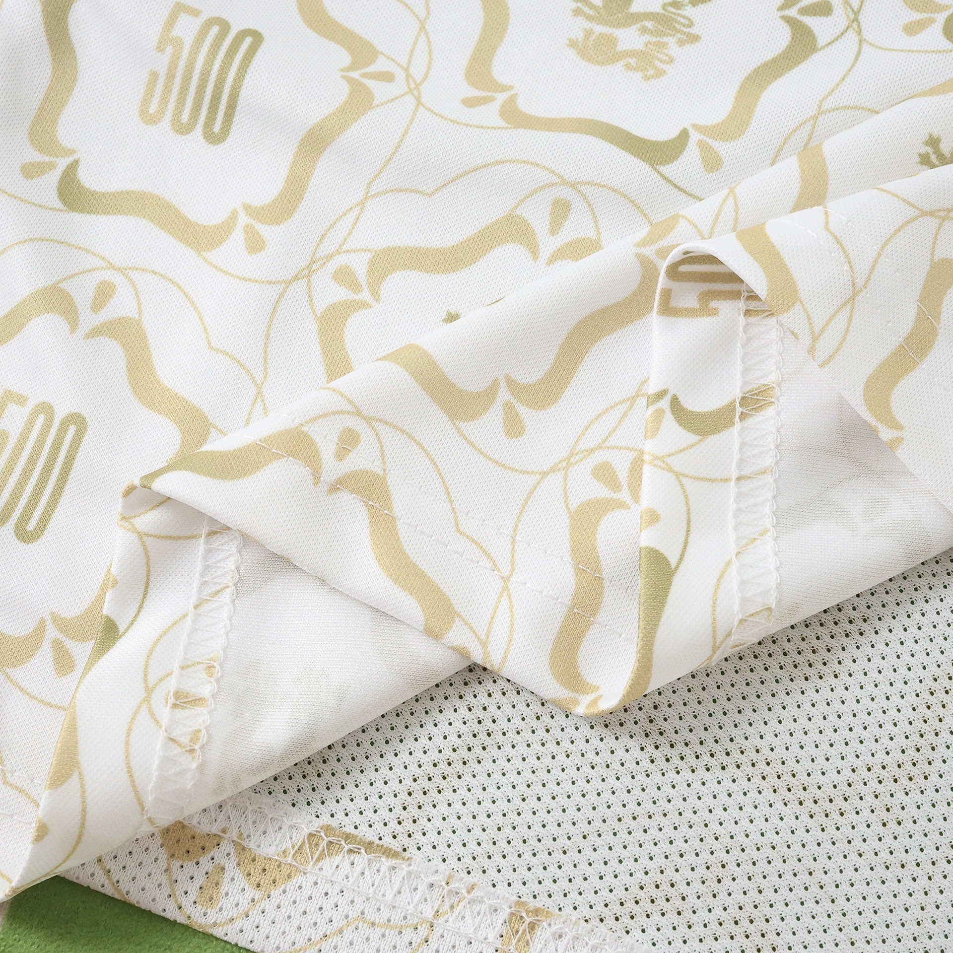 500th Anniversary White 26/27 Men's Shirt - Detail