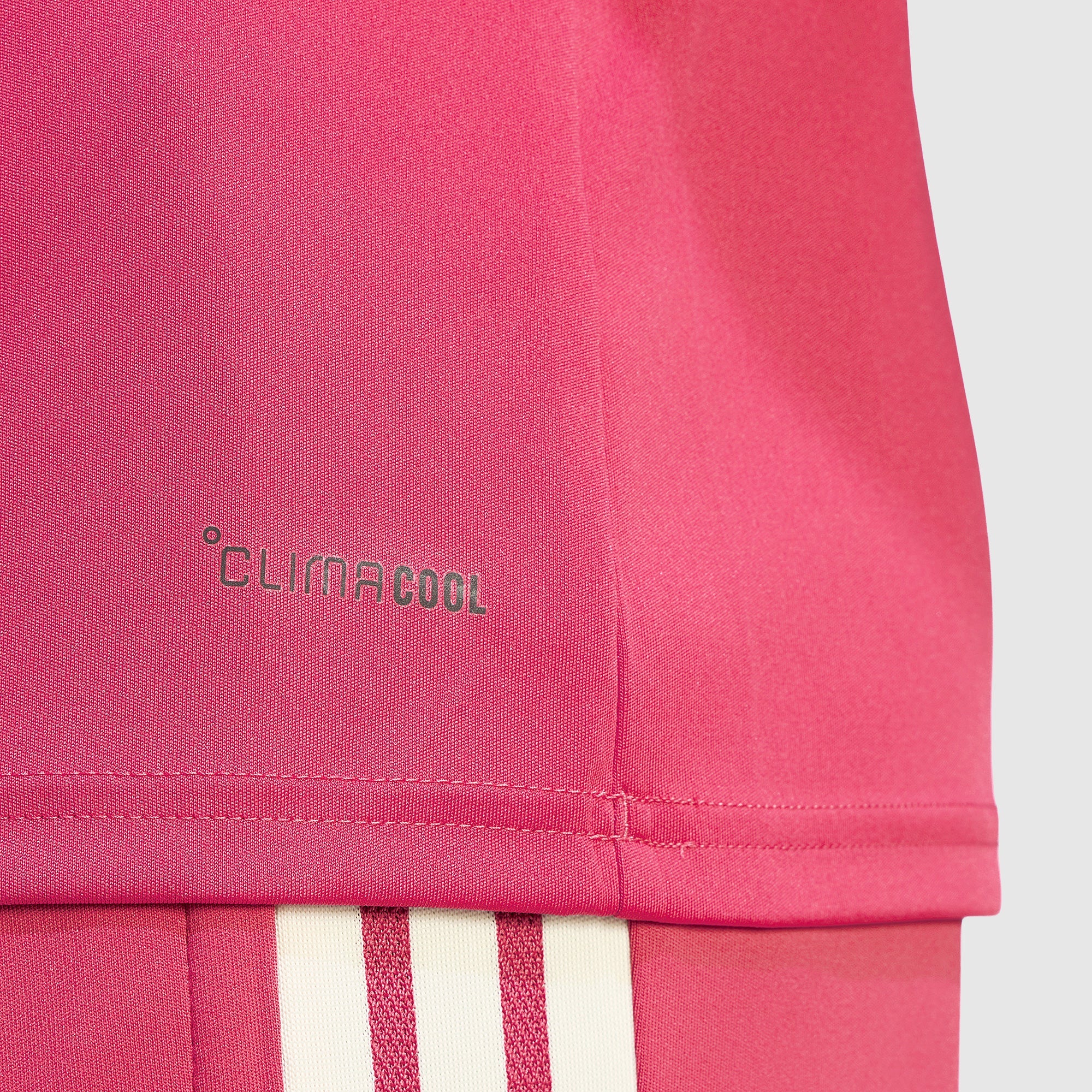 Pre-Match Away 26/27 Shirt - Hem Detail