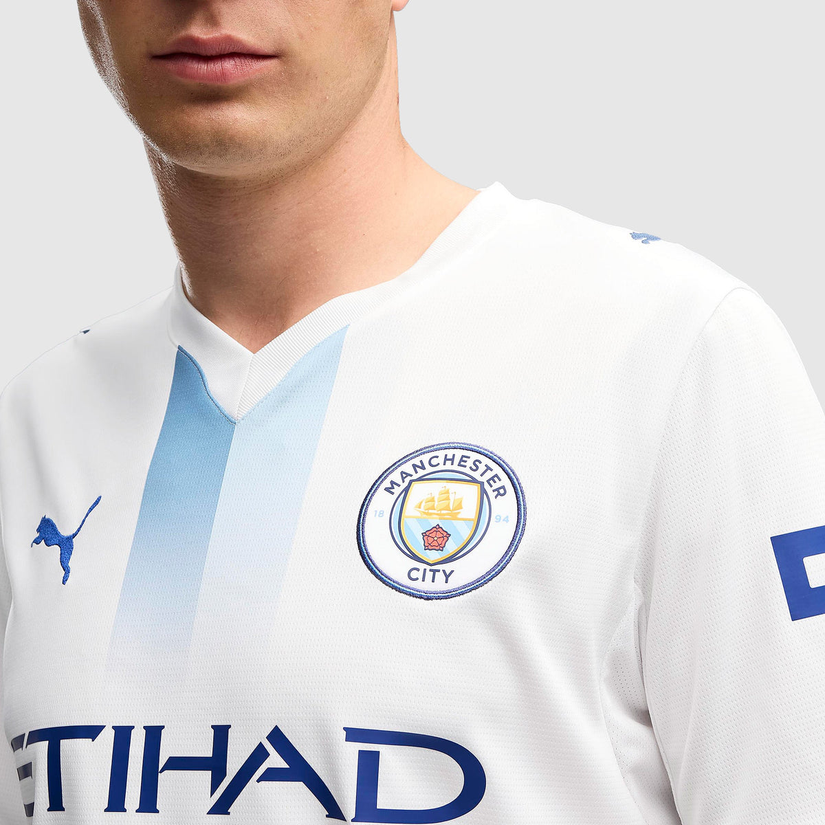 Third 26/27 Men's Shirt - Club Crest