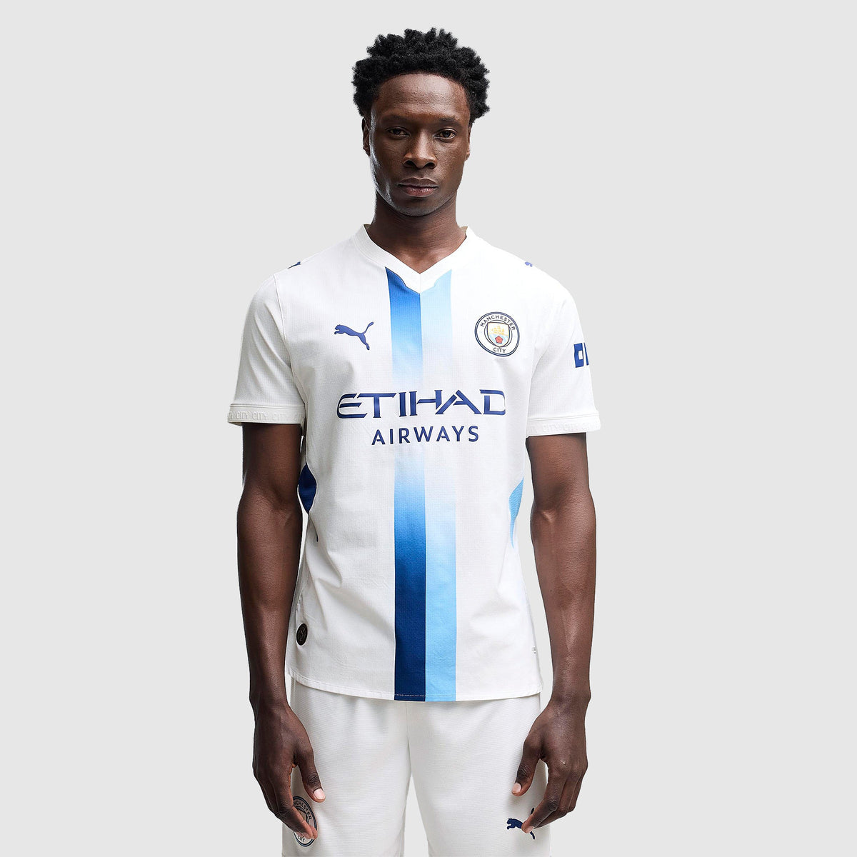 Third 26/27 Player Edition Shirt - Model Front