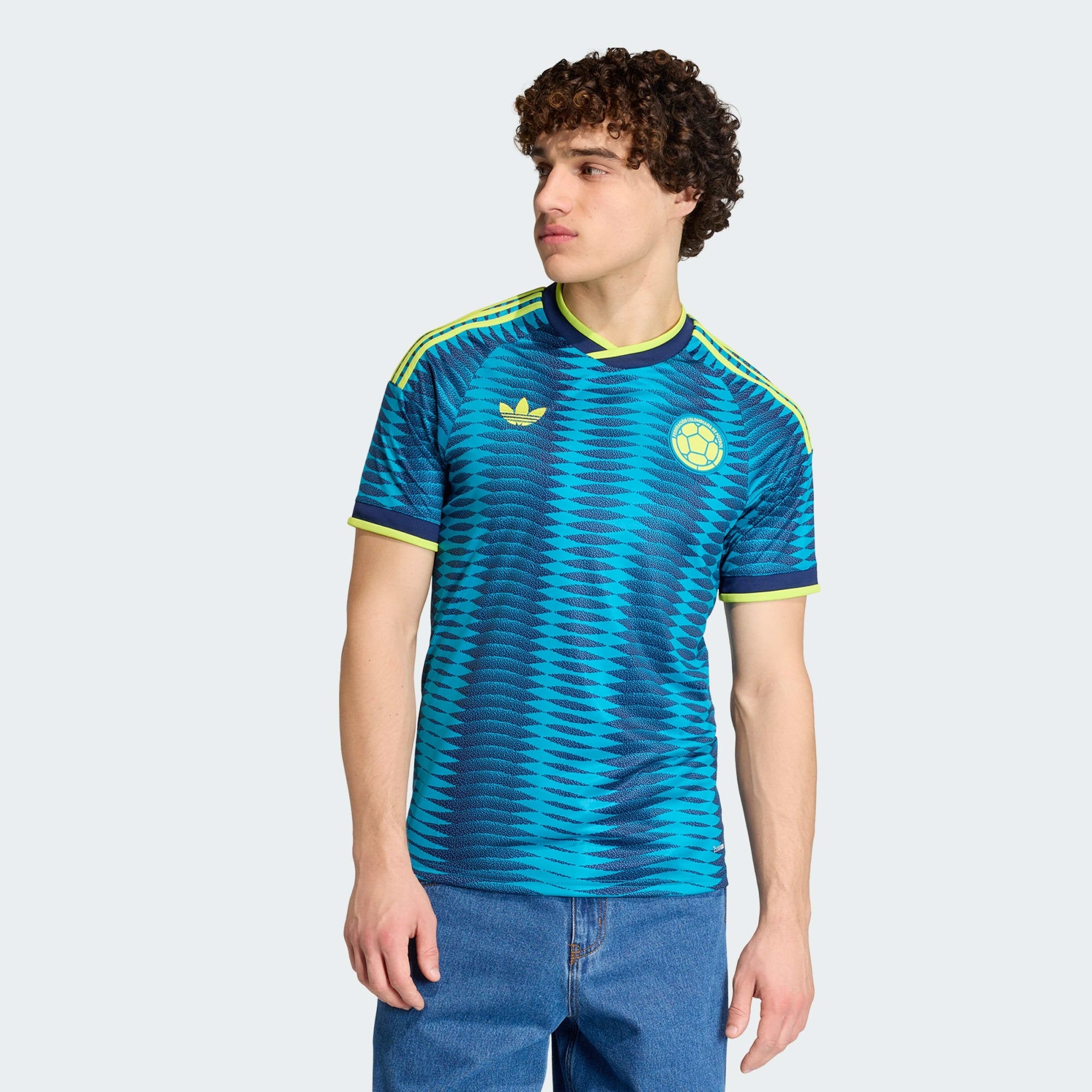 Away 26/27 Men's Shirt - Model