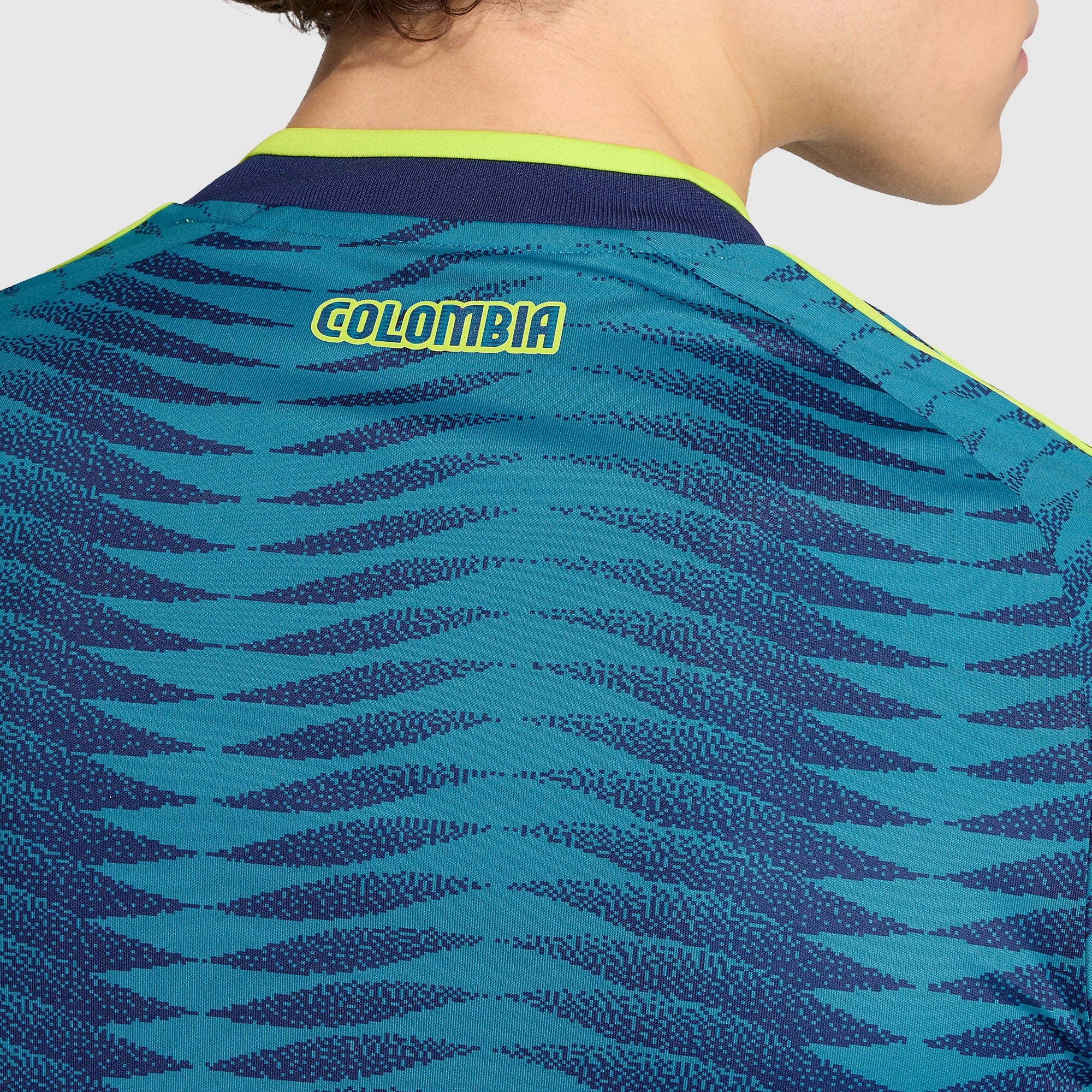 Away 26/27 Men's Shirt - Detail