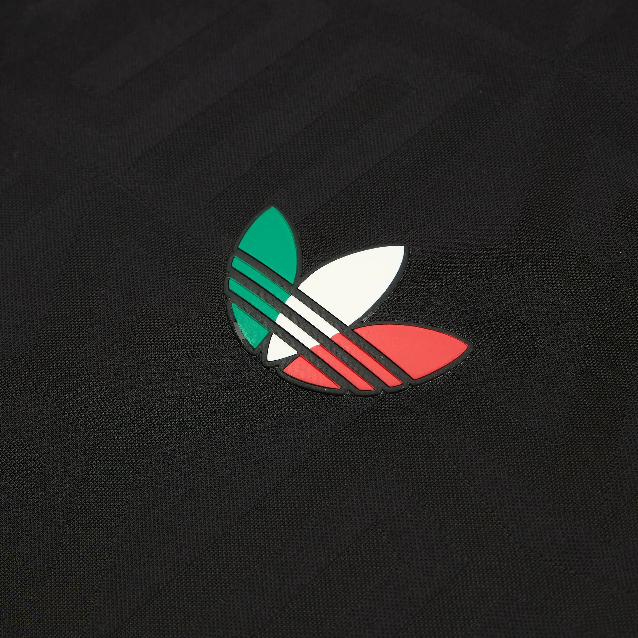 Third 26/27 Player Edition Shirt - Collar Detail