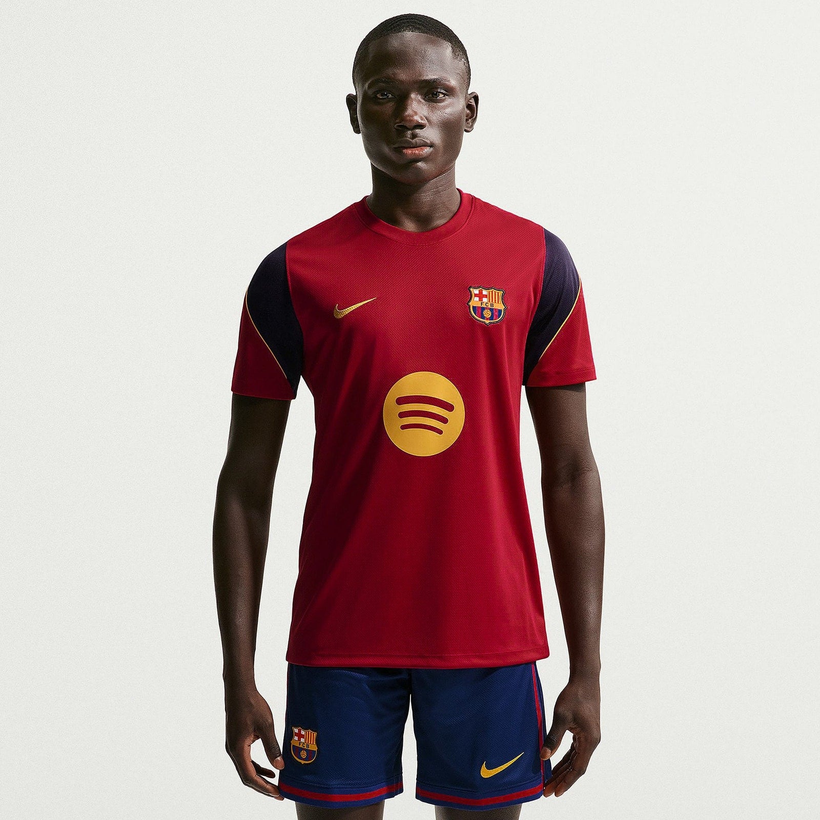 Training Top 26/27 - Model Front