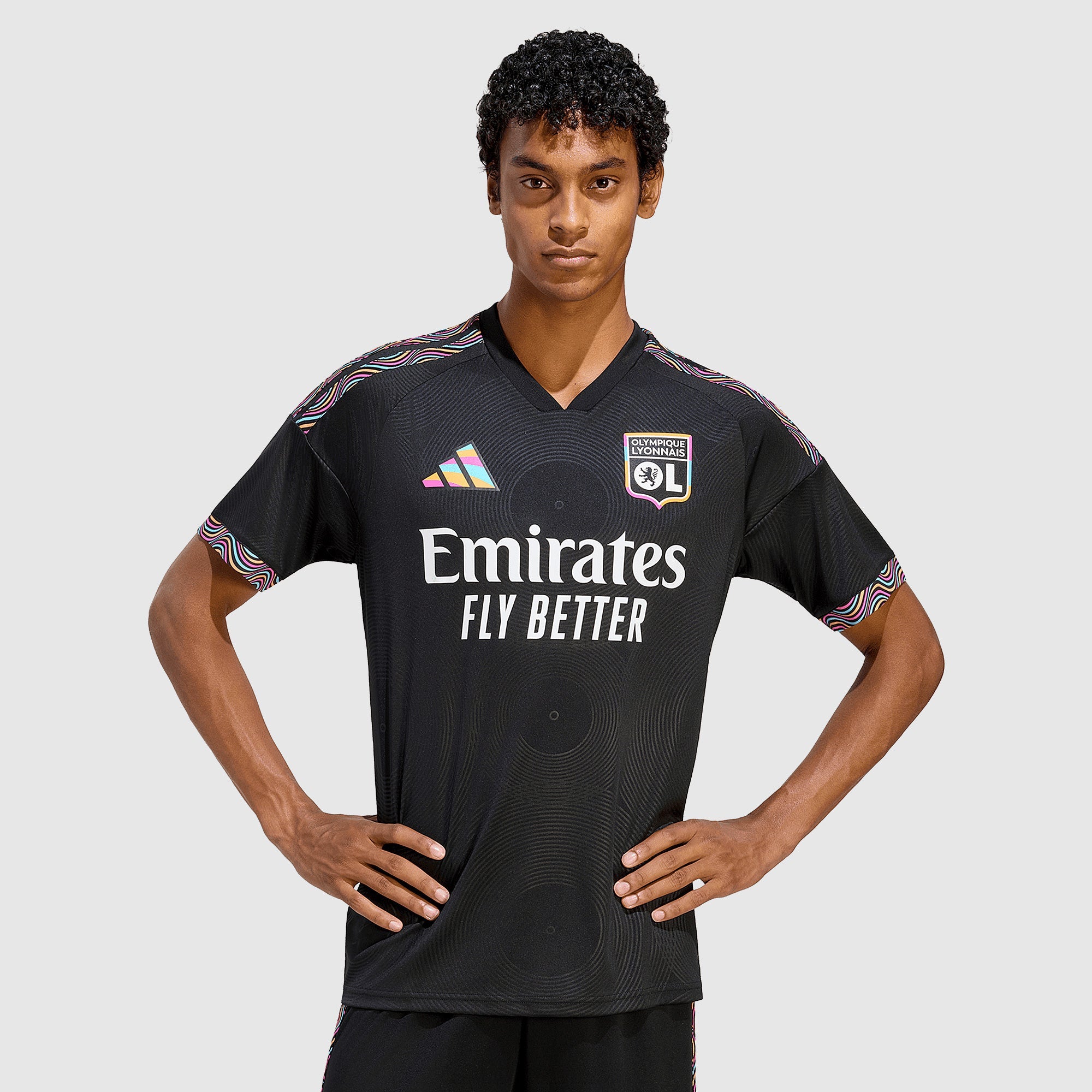 Third 26/27 Men's Shirt - Model Front