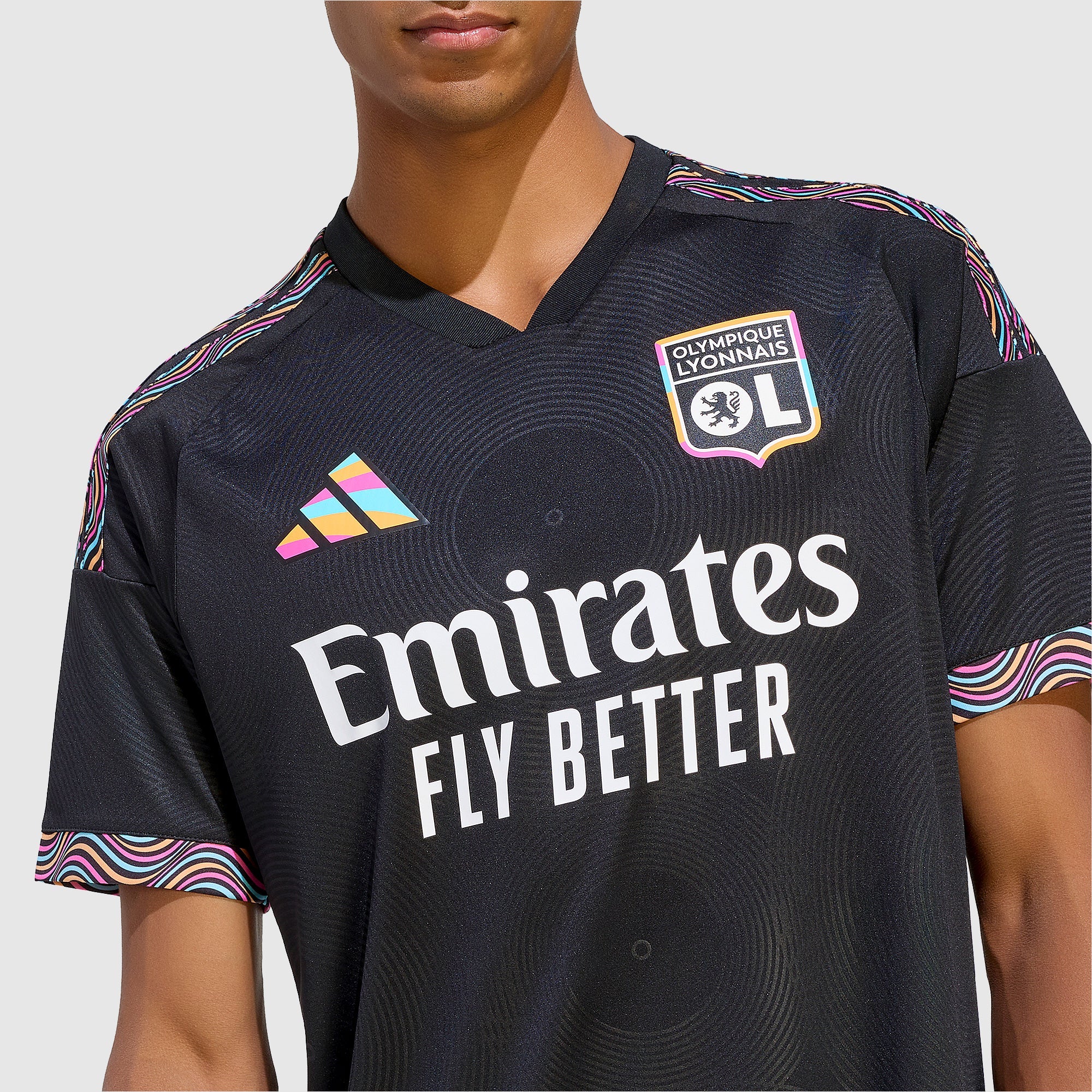 Third 26/27 Men's Shirt - Chest Detail