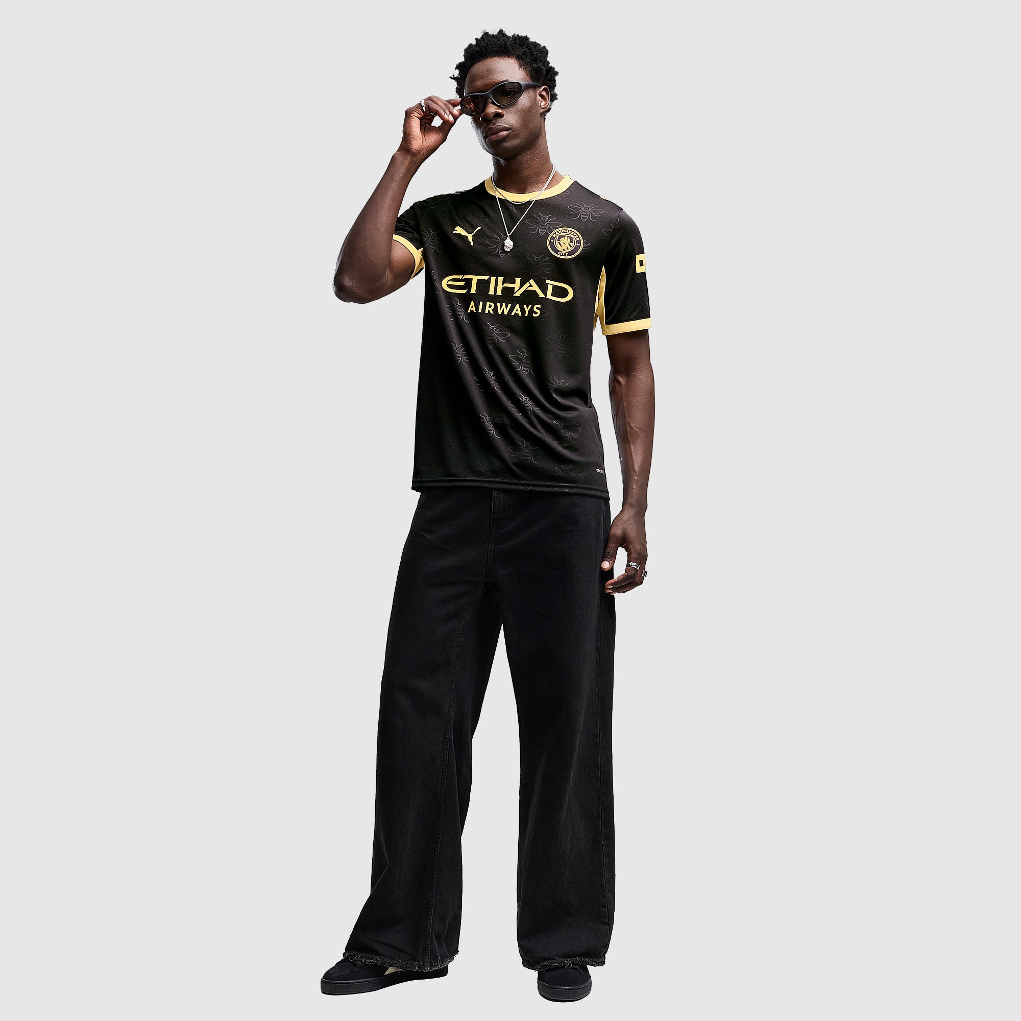Away 26/27 Men's Shirt - Model Front