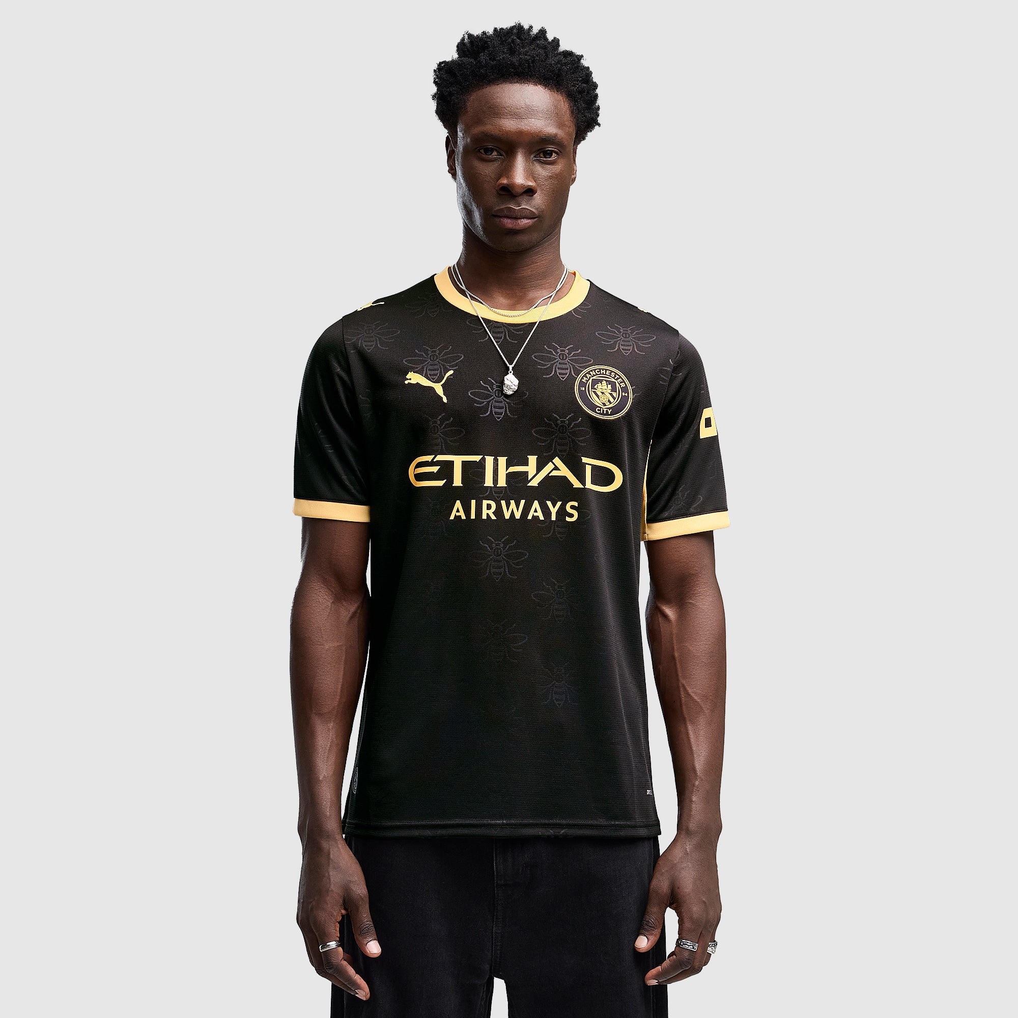 Away 26/27 Men's Shirt - Model