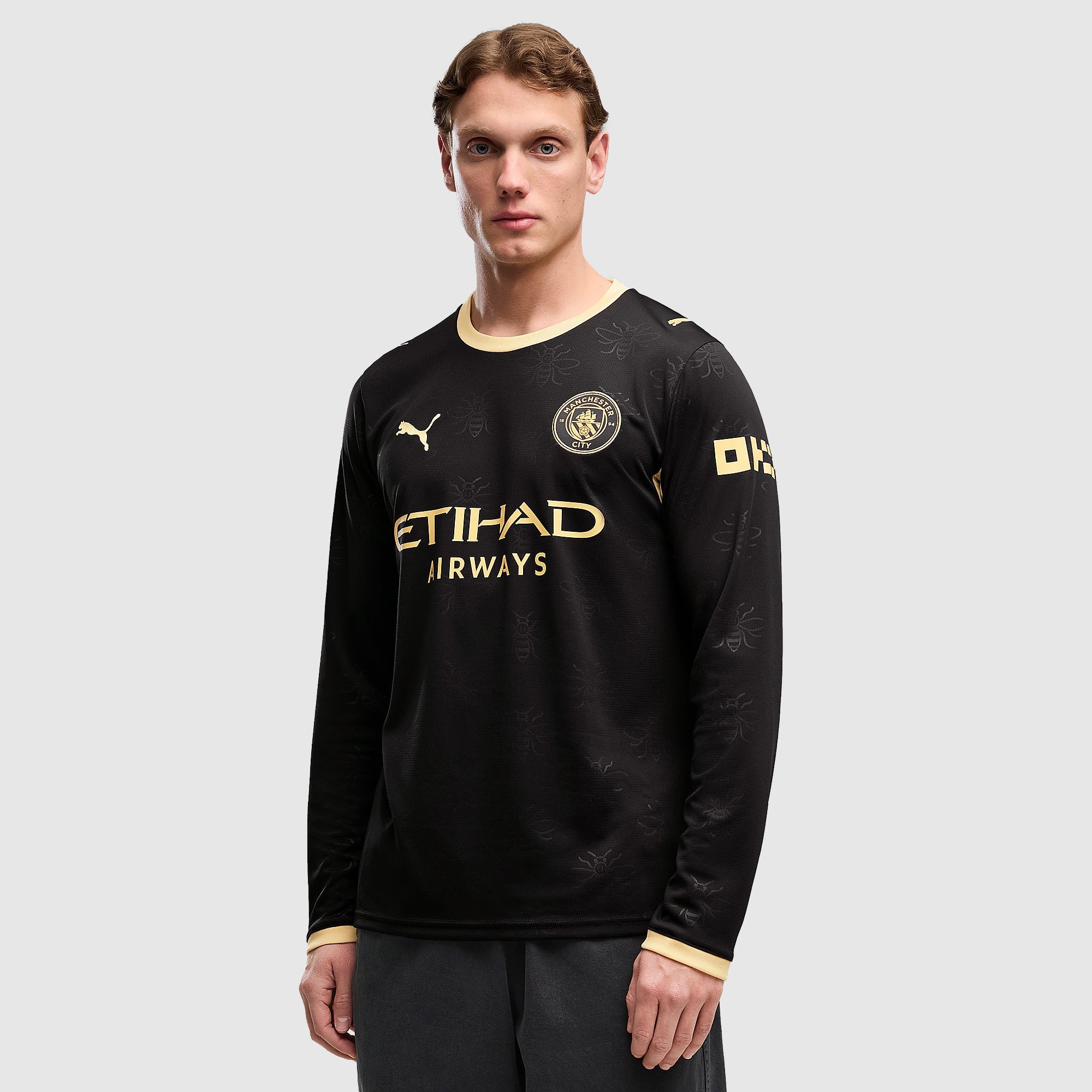 Away 26/27 Men's Long Sleeve Shirt - Model