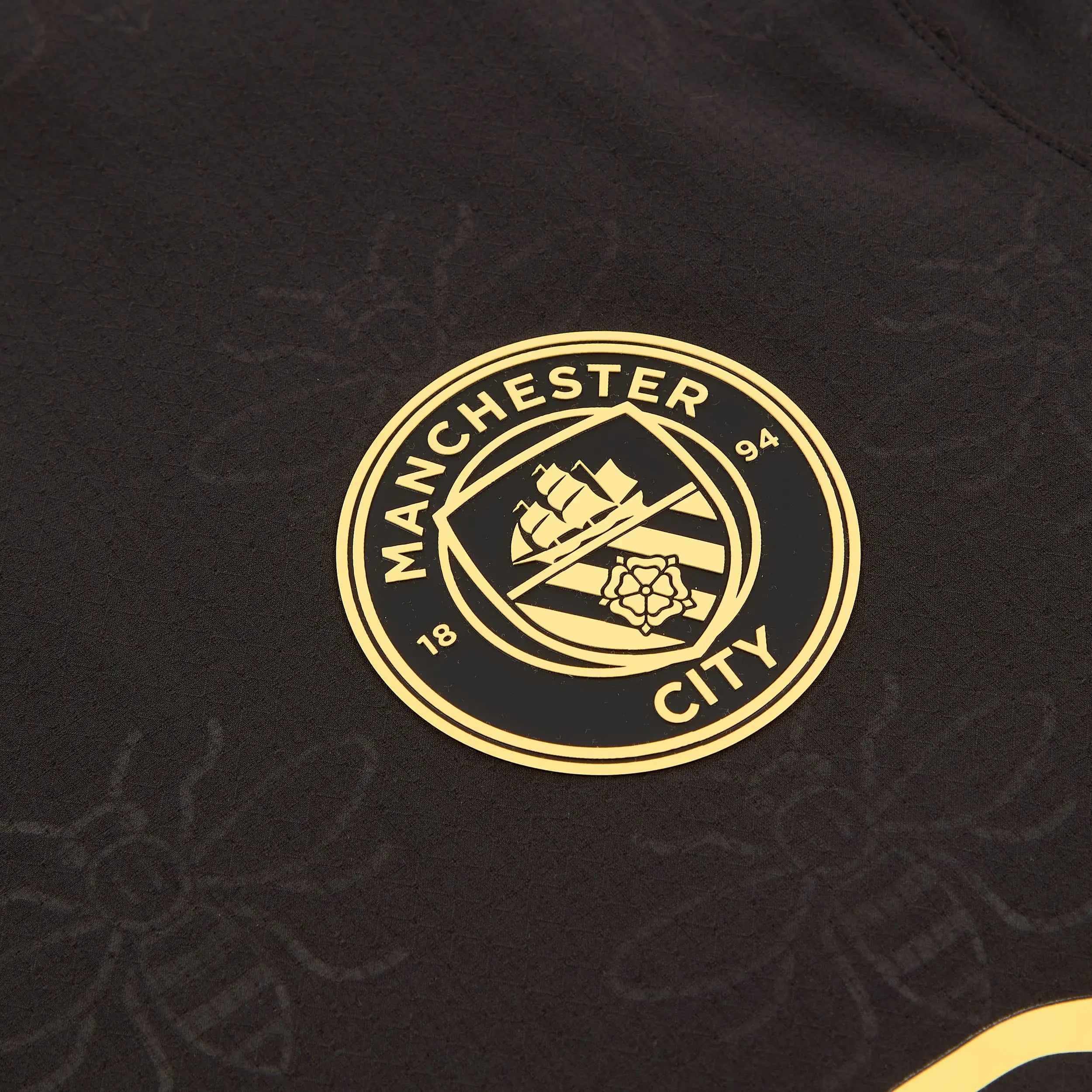 Away 26/27 Player Edition Shirt - Club Crest